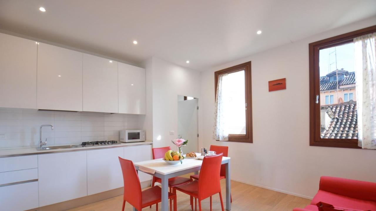 Casa Diana Apartment Venesia Bagian luar foto